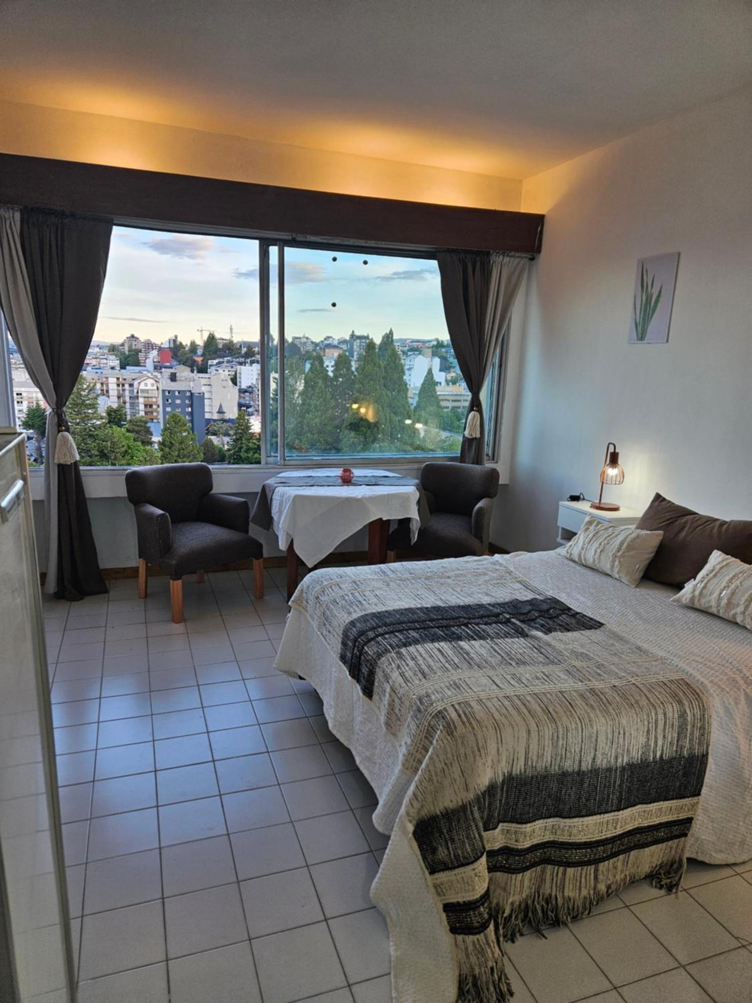 Studio Vista Al Lago 3 *